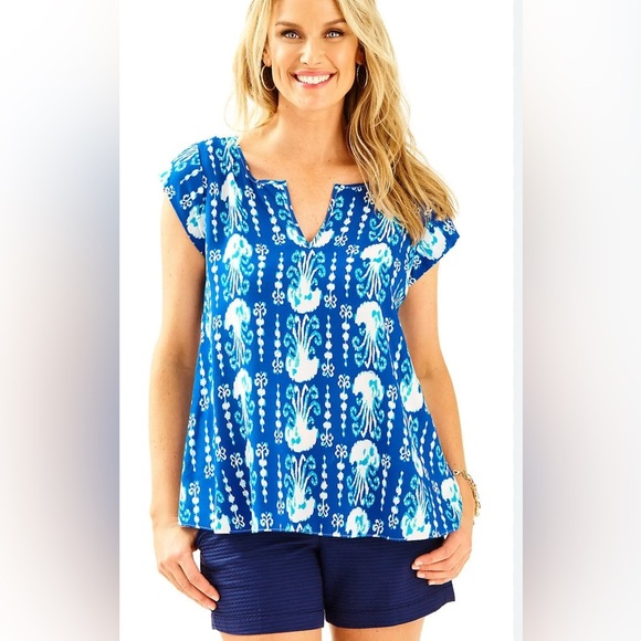 Lilly Pulitzer Tops - Lilly Pulitzer Shelley Jellyfish Top Sz L
